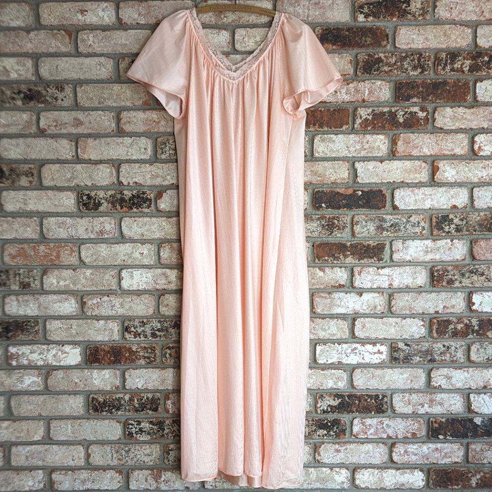 👸 Pale Peach Long Flowy Vintage Lace Nightgown Movie Star L
